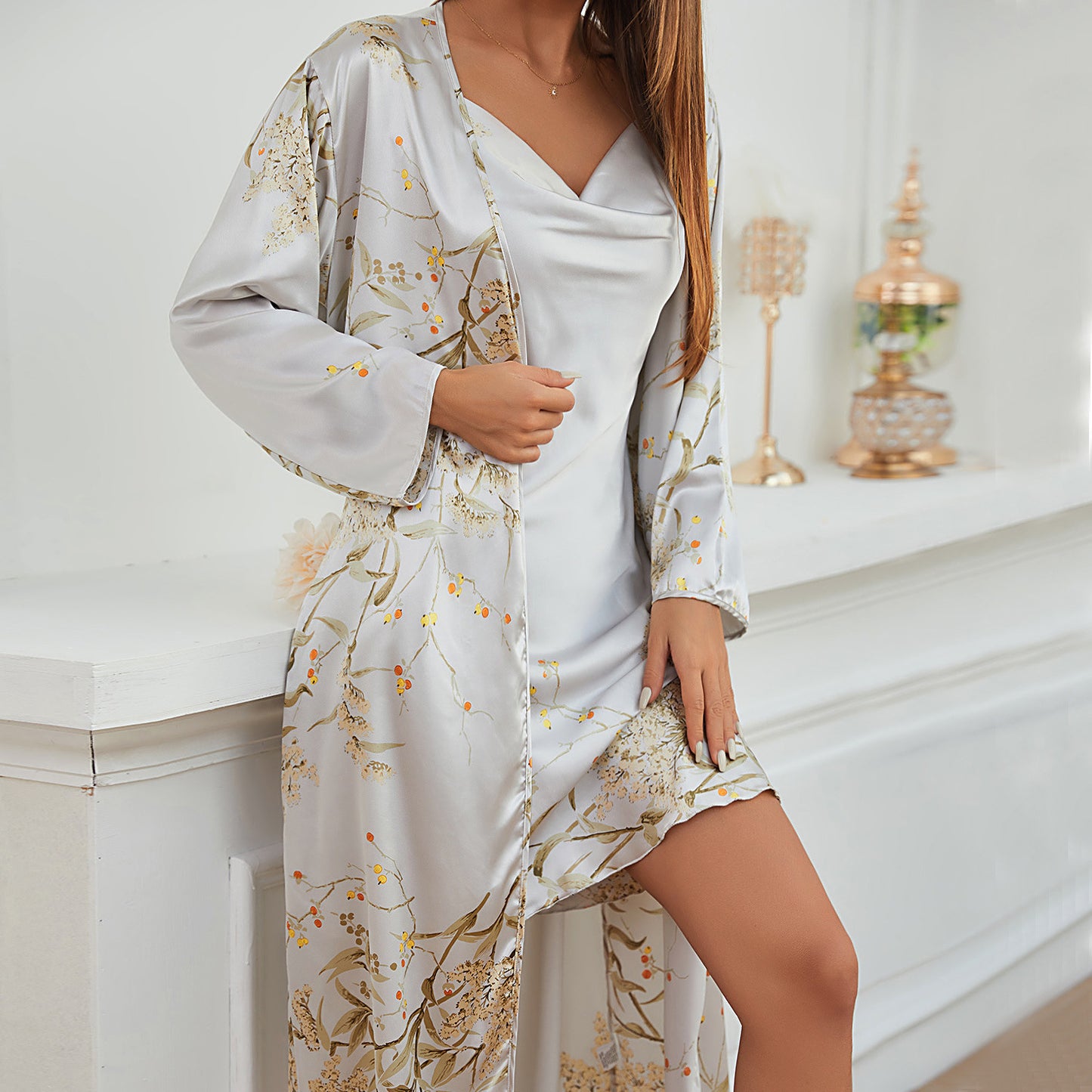 2pcs White Women Elegant Satan Robe & Nightgown Set