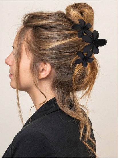 3pcs Flower Hair Claw Clips.