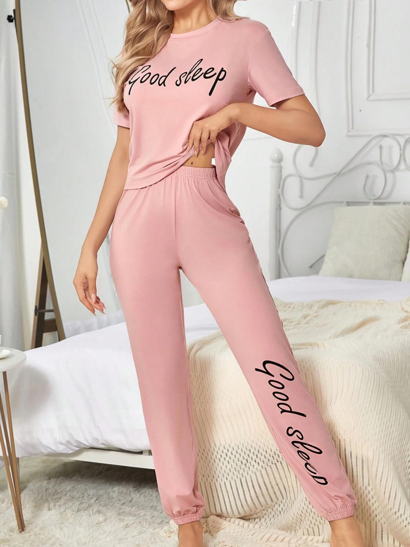 2pcs Women's Homewear Set - Letter print T-shirt and pants.