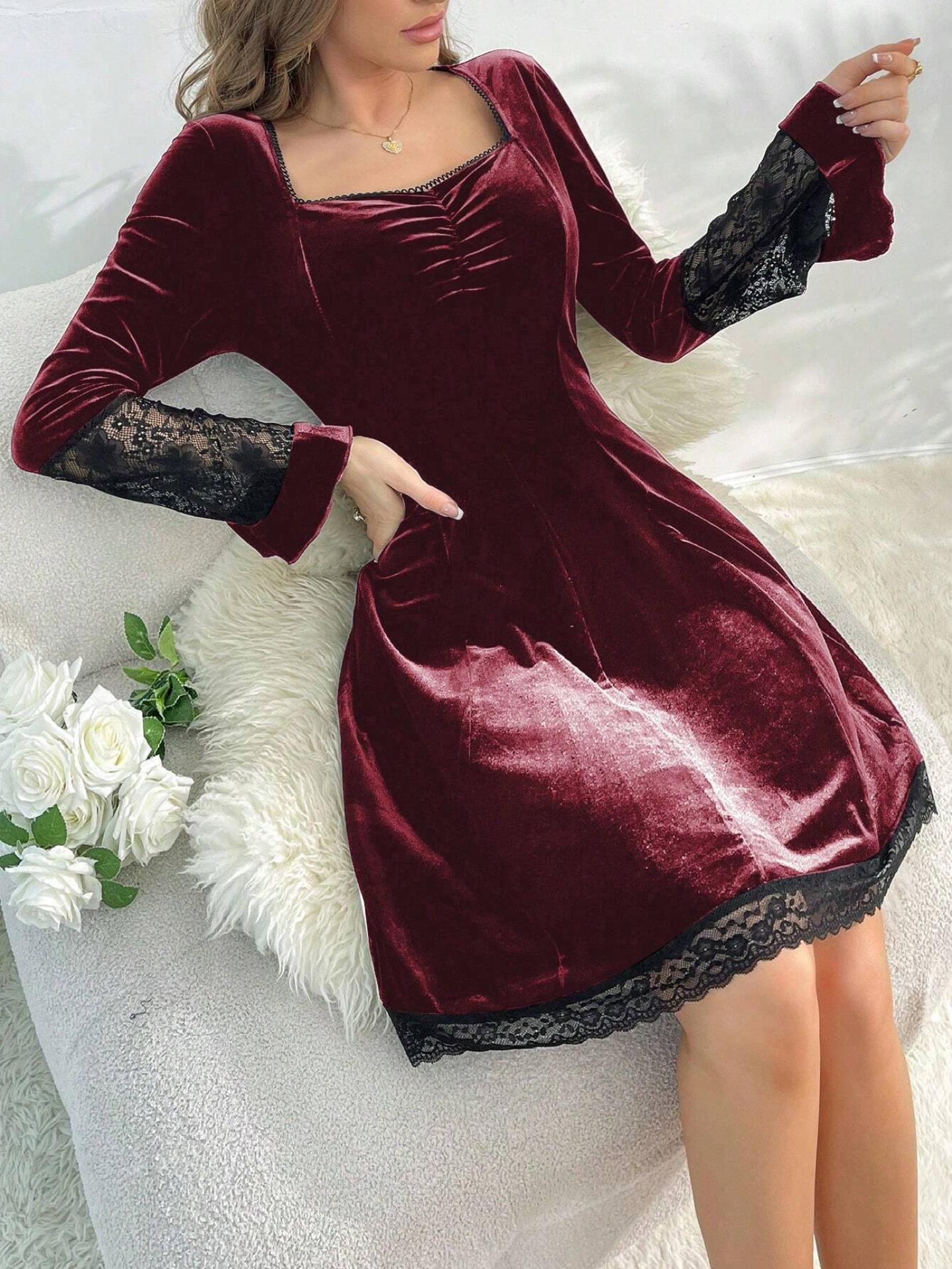 Ladies Velvet Sleepwear Dress With Lace Splicing