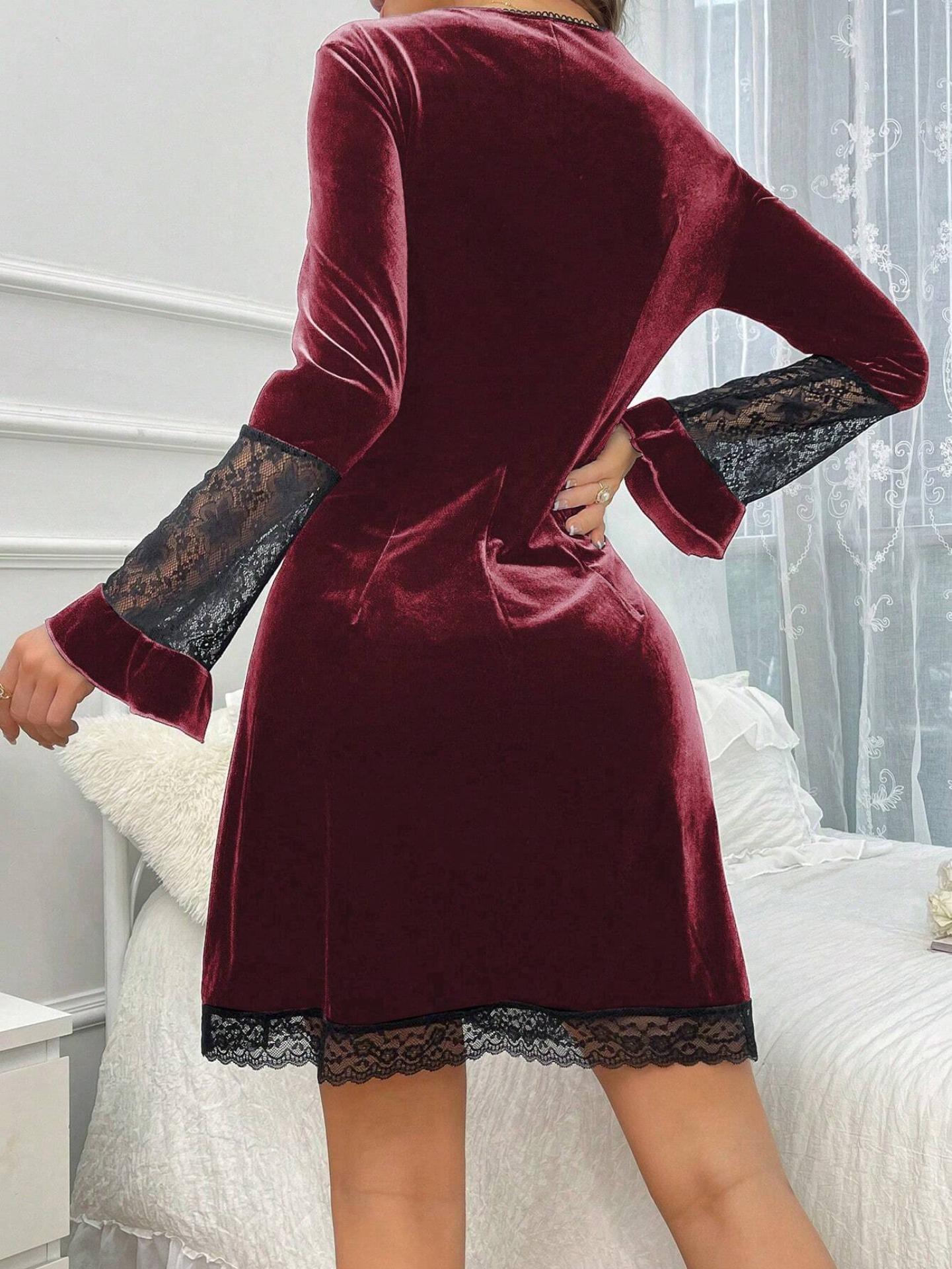 Ladies Velvet Sleepwear Dress With Lace Splicing