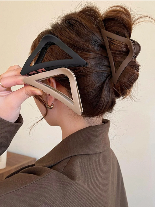 3pcs Women Black Khaki Triangle Design Hair Claw Casual